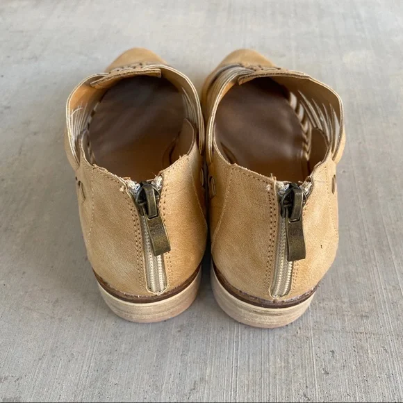 NIB Camel Brown Slit Cut Out Cage Woven Ankle Flats Booties - Picture 8 of 9